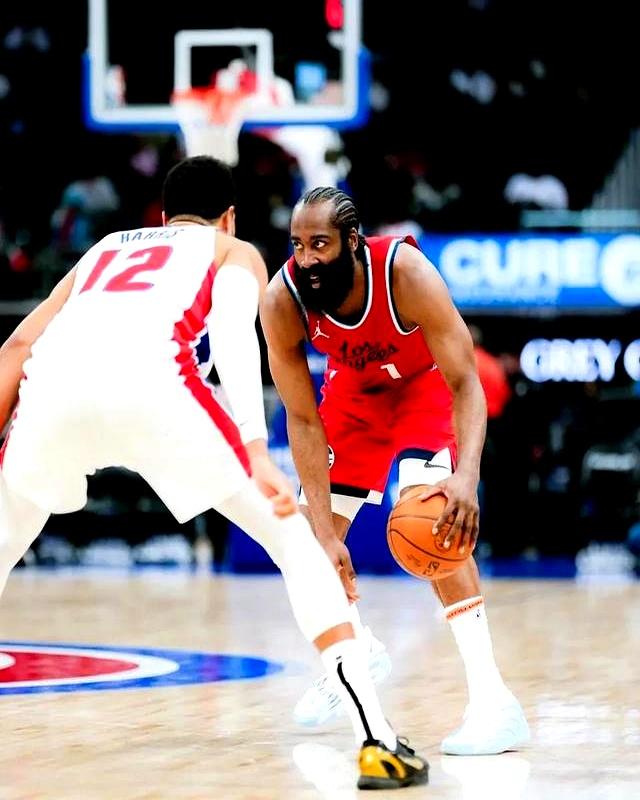 PG平台-包含公牛轻取国王，伦纳德高光表现的词条